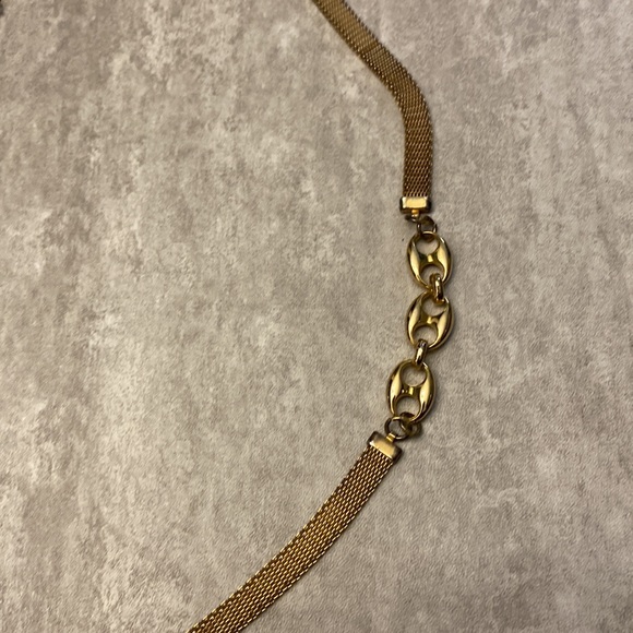 Gold colour chain belt - Picture 7 of 8